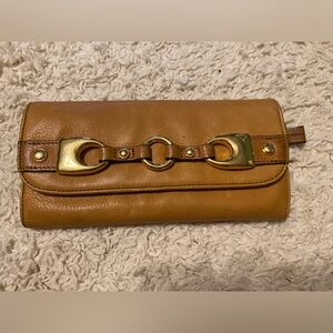 B. makowsky brown leather trifold wallet